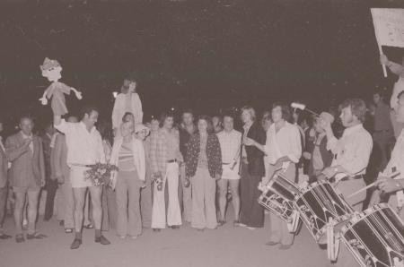 Feierlicher Empfang mit Musik am Rathaus Singen im Juli 1974